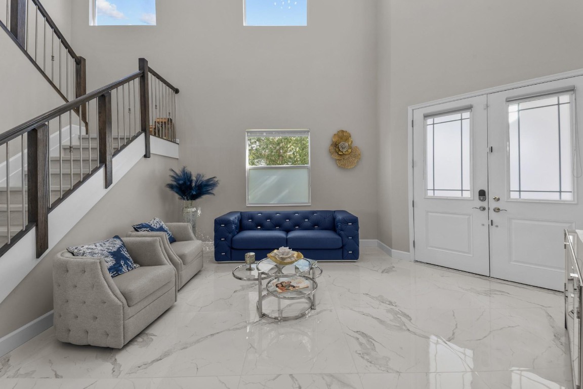 16029 Whippoorwill Circle, Westlake