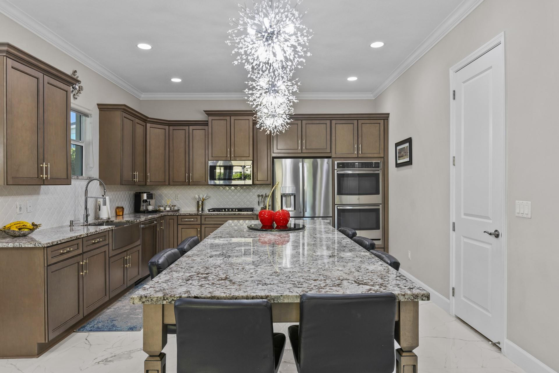 16029 Whippoorwill Circle, Westlake