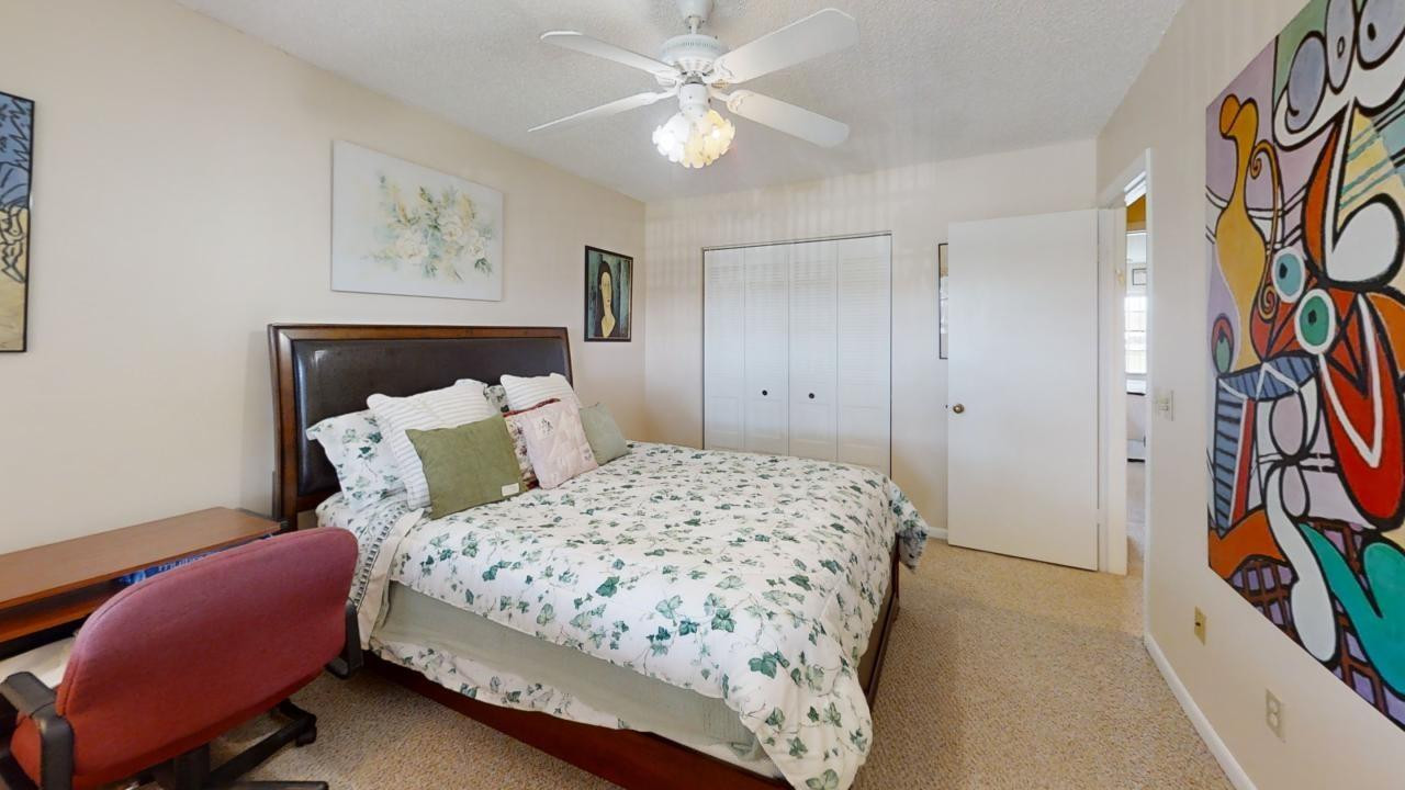 8460 Casa Del Lago E