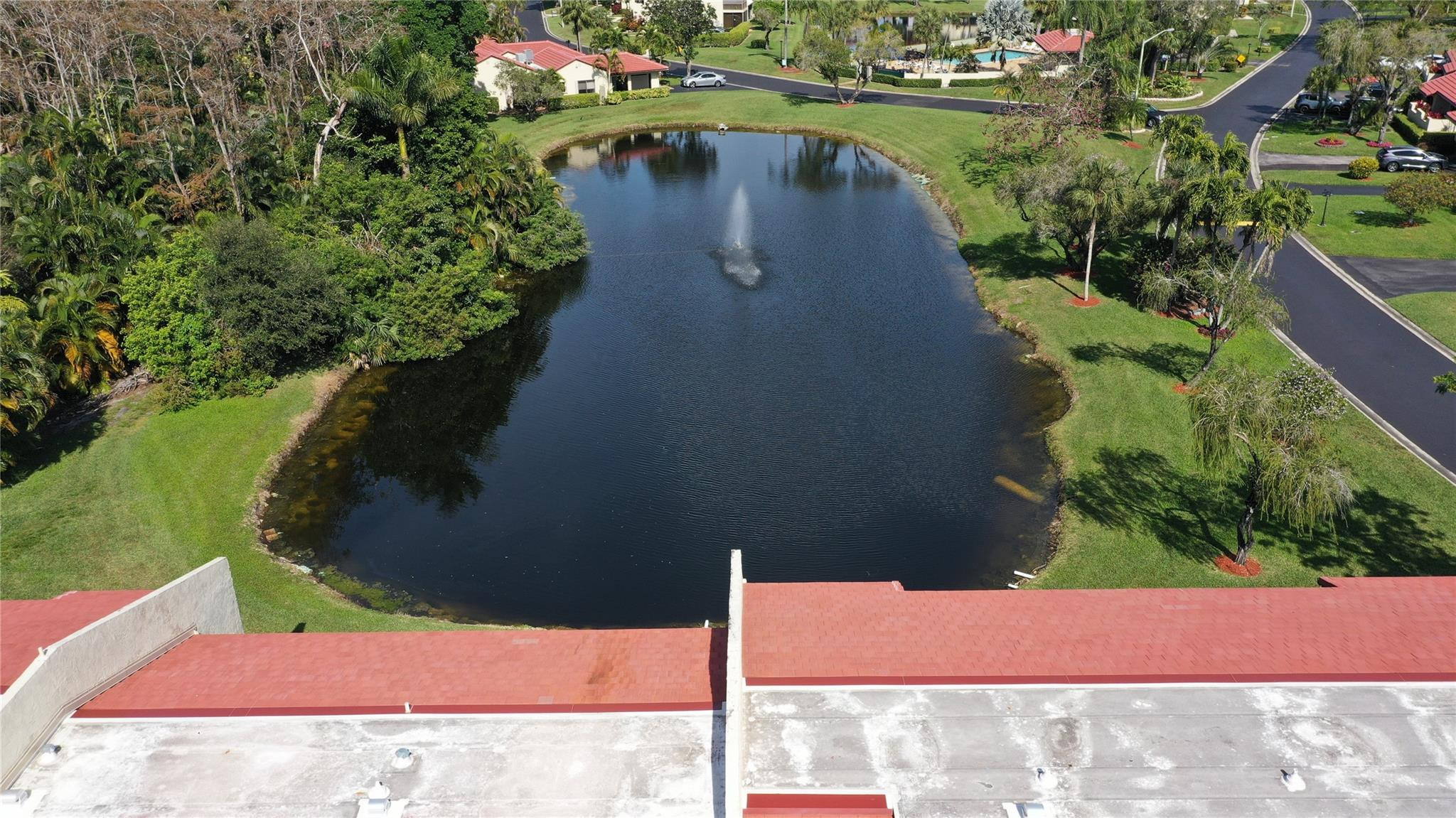 8460 Casa Del Lago E