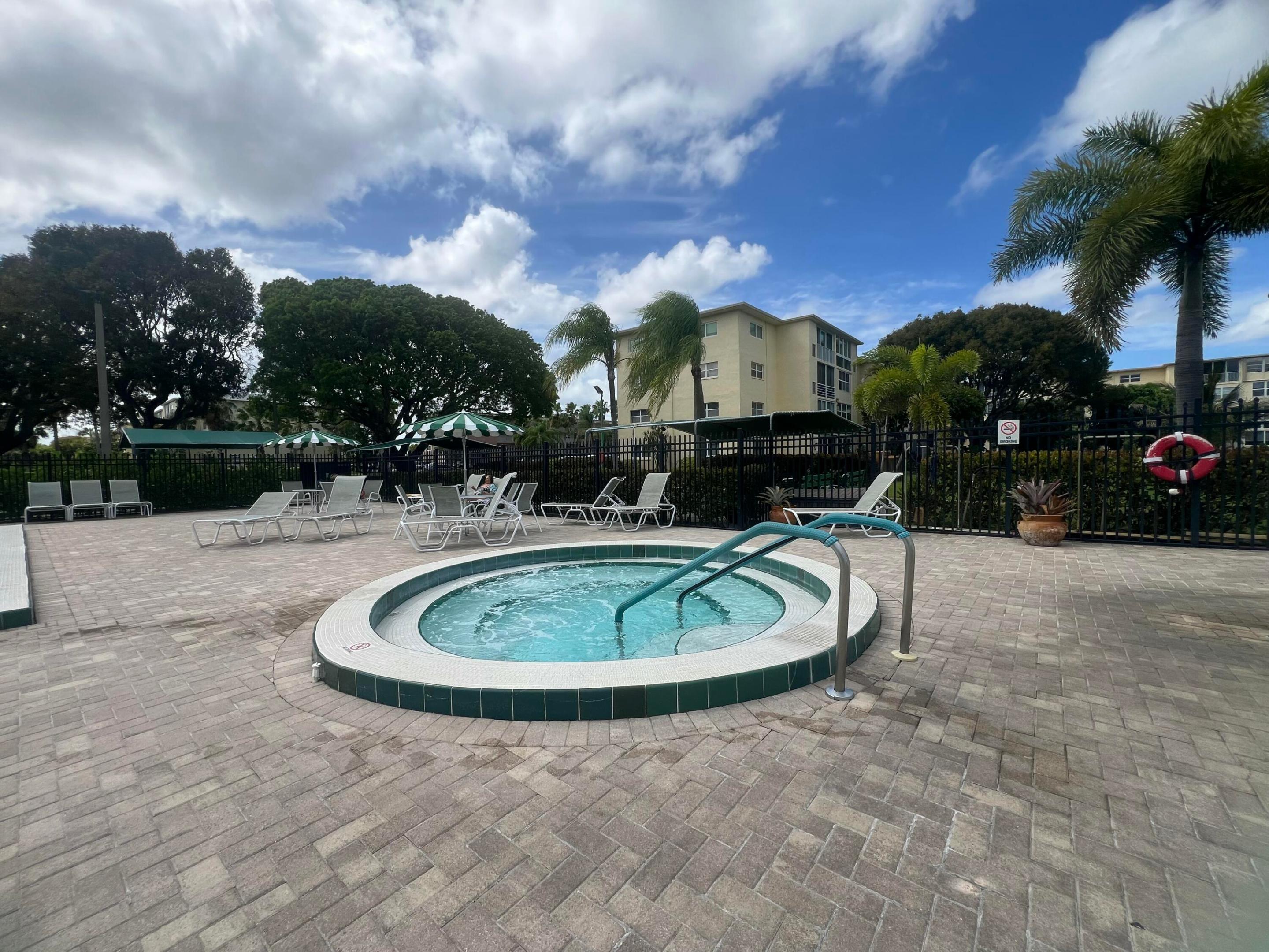 2615 NE 3rd Court 213