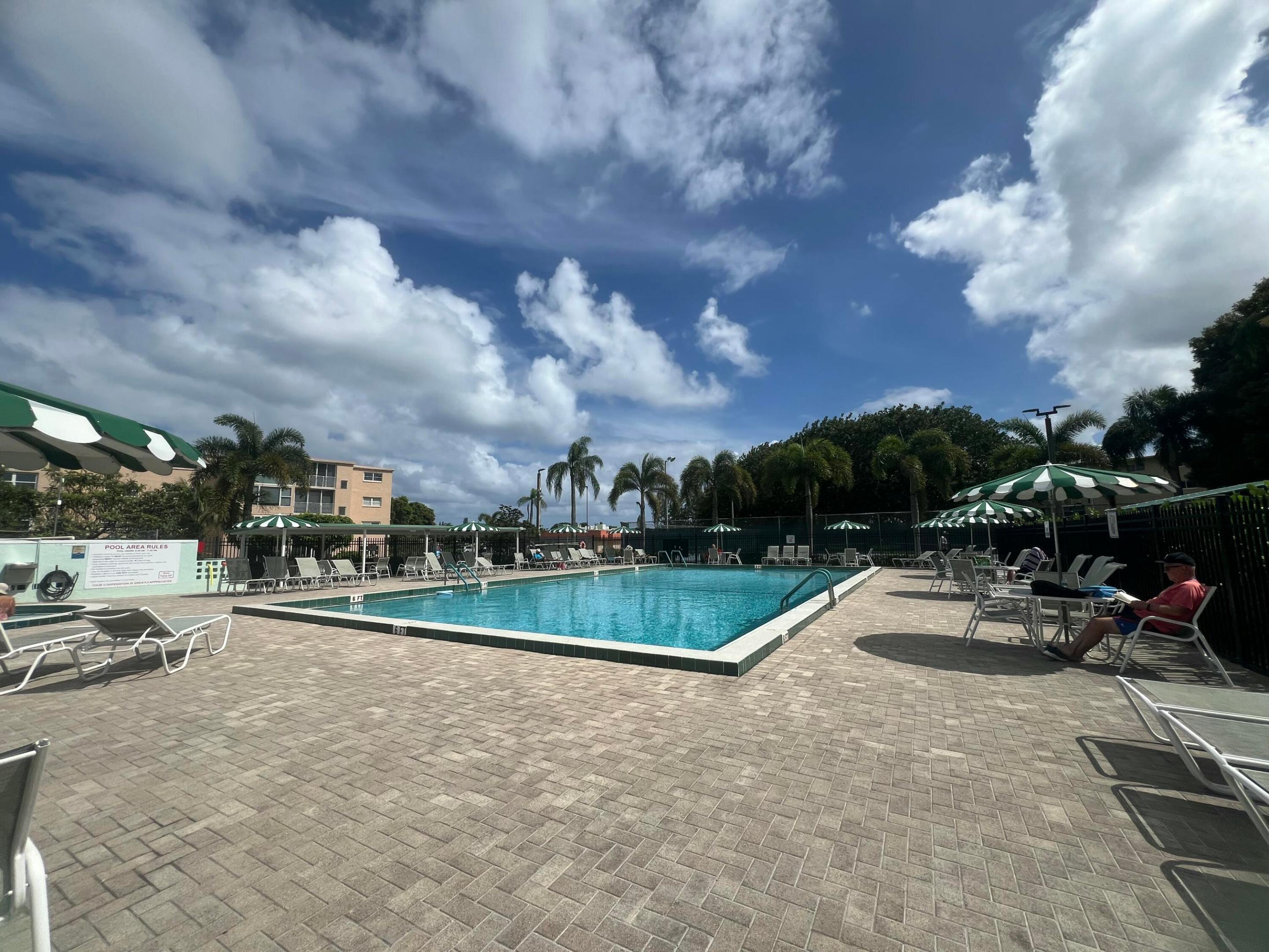 2615 NE 3rd Court 213