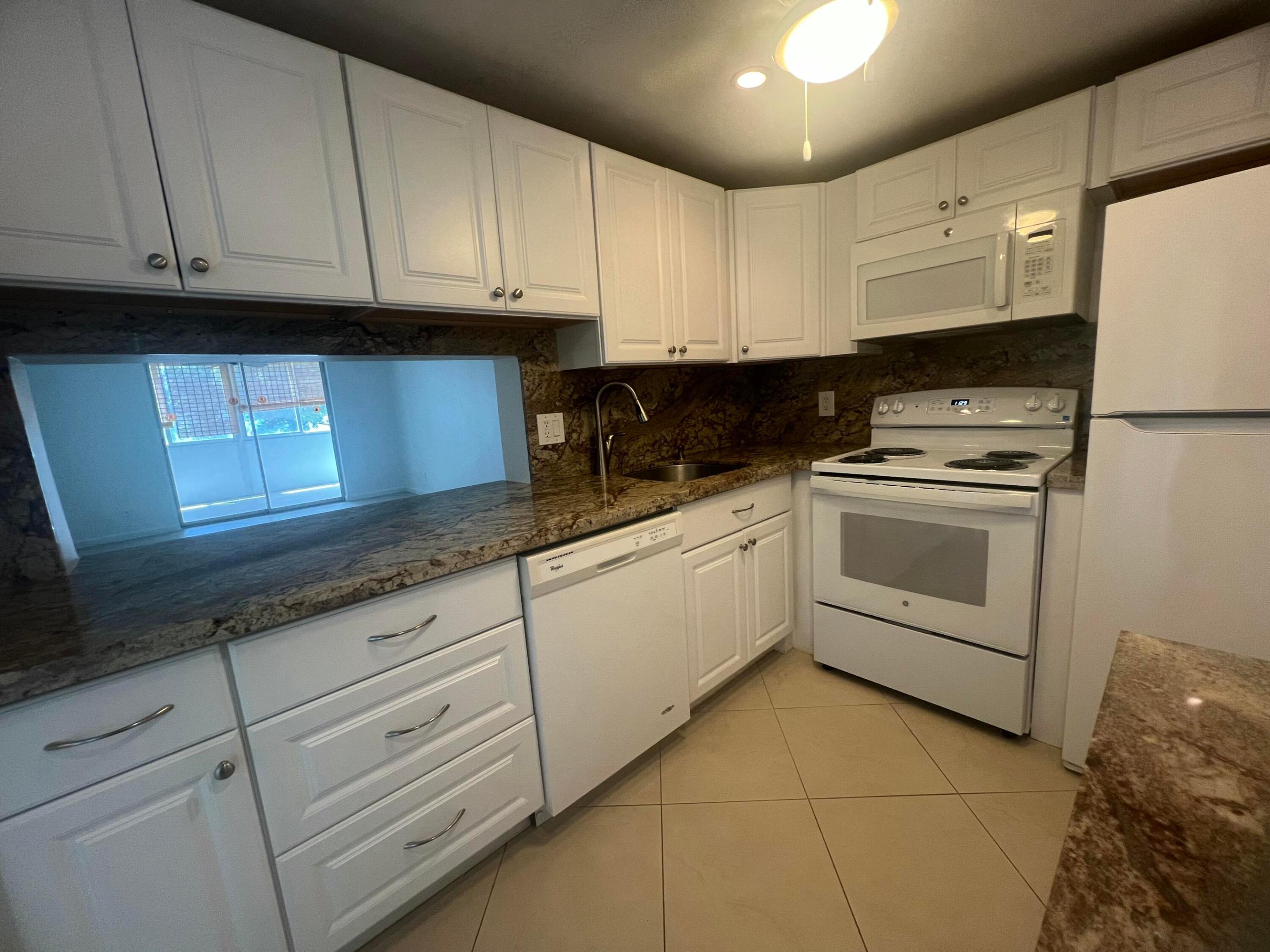 2615 NE 3rd Court 213