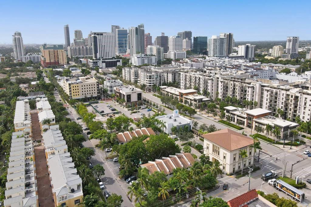 575 NE 7th Avenue 4B