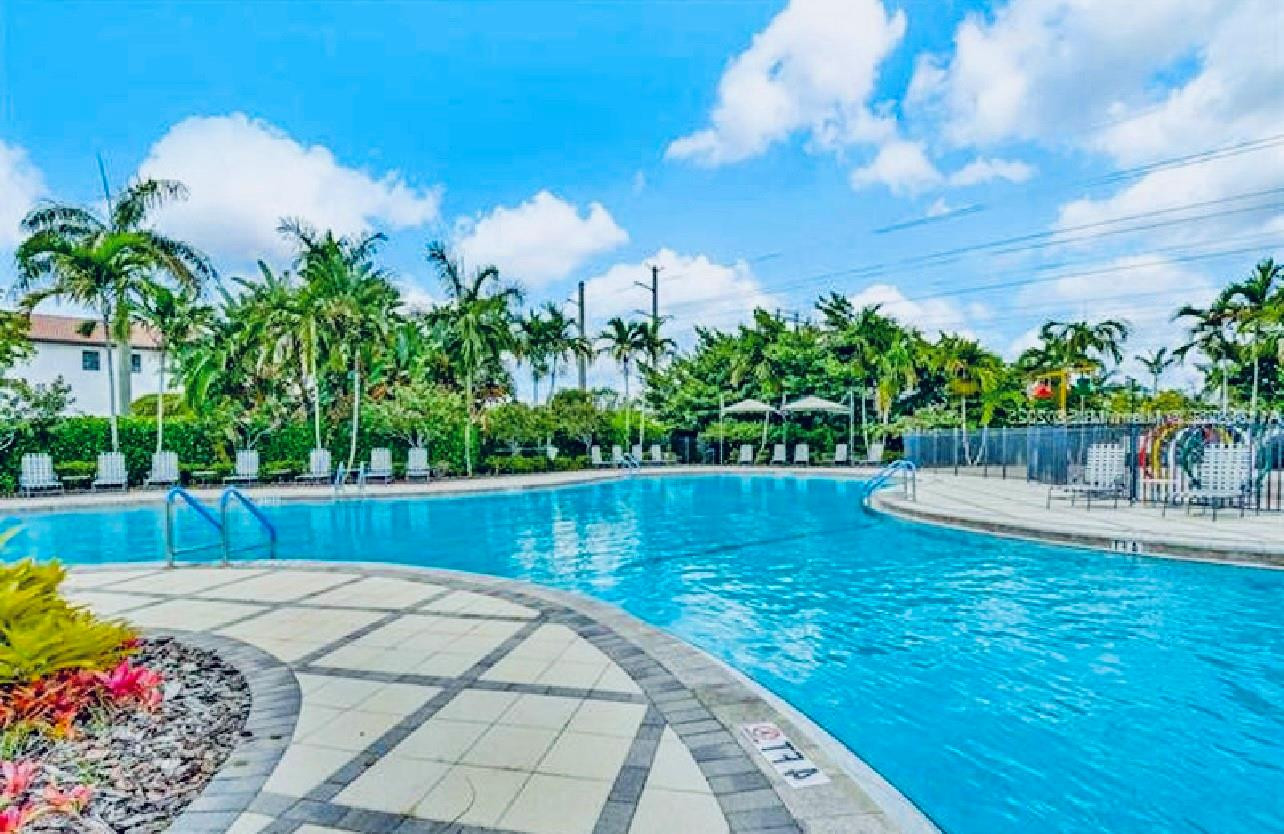 8362 NW 39th Court