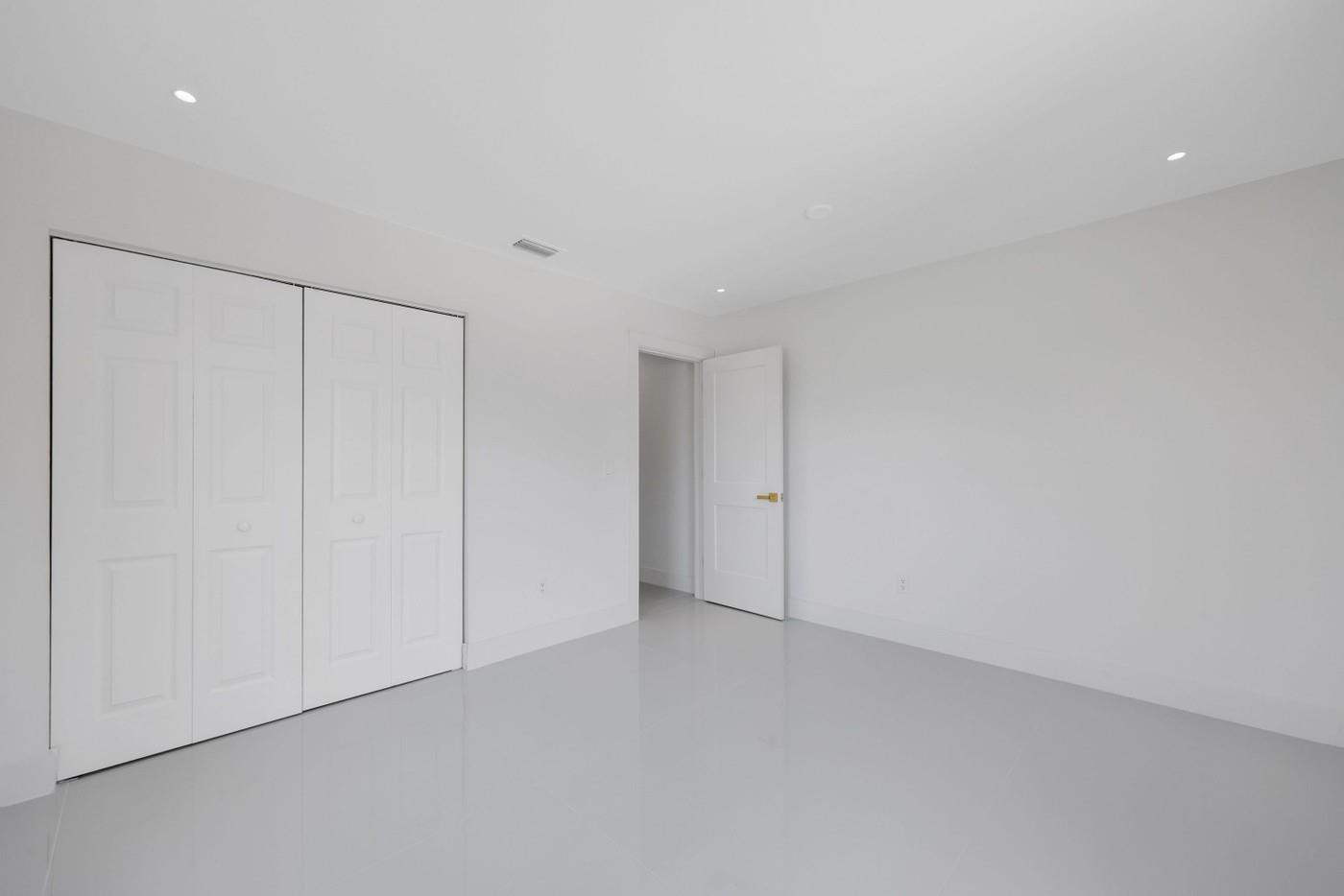 3349 El Vedado Court