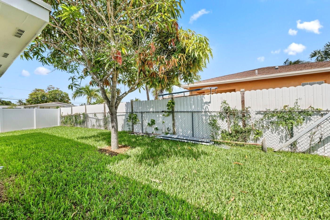 3349 El Vedado Court