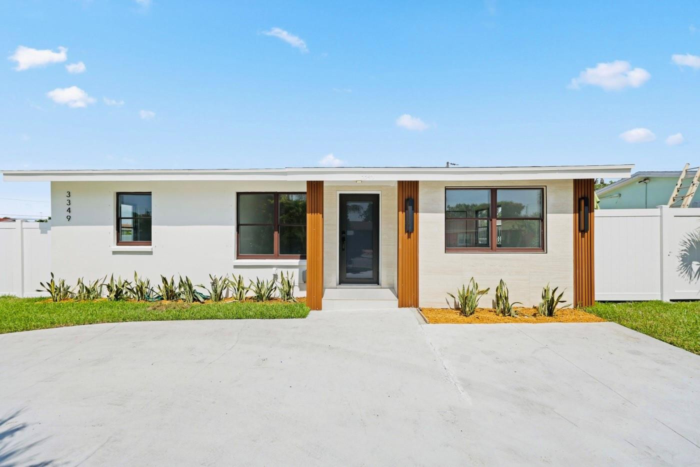 3349 El Vedado Court