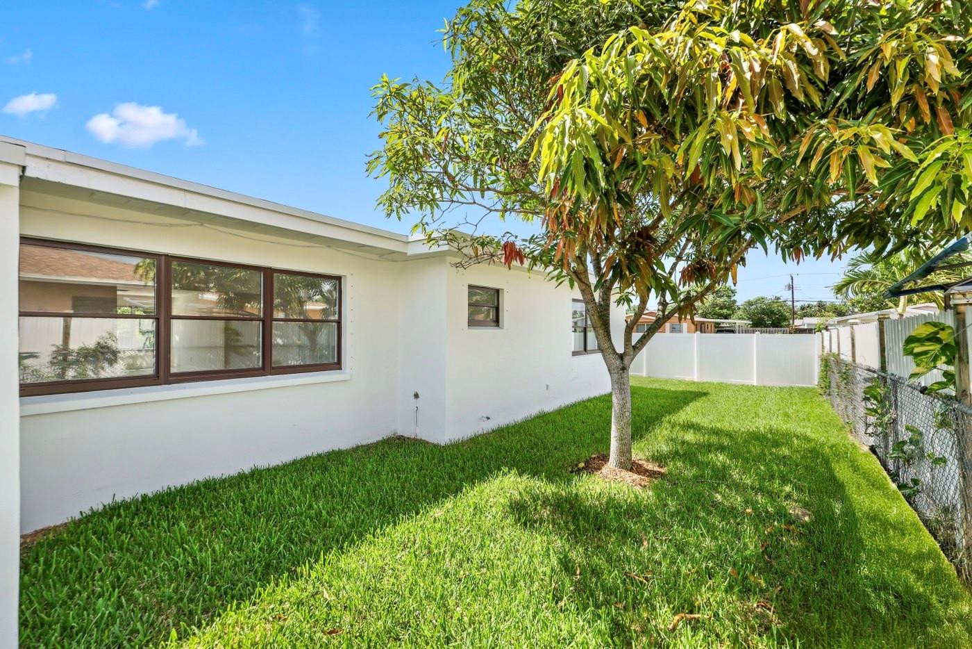 3349 El Vedado Court