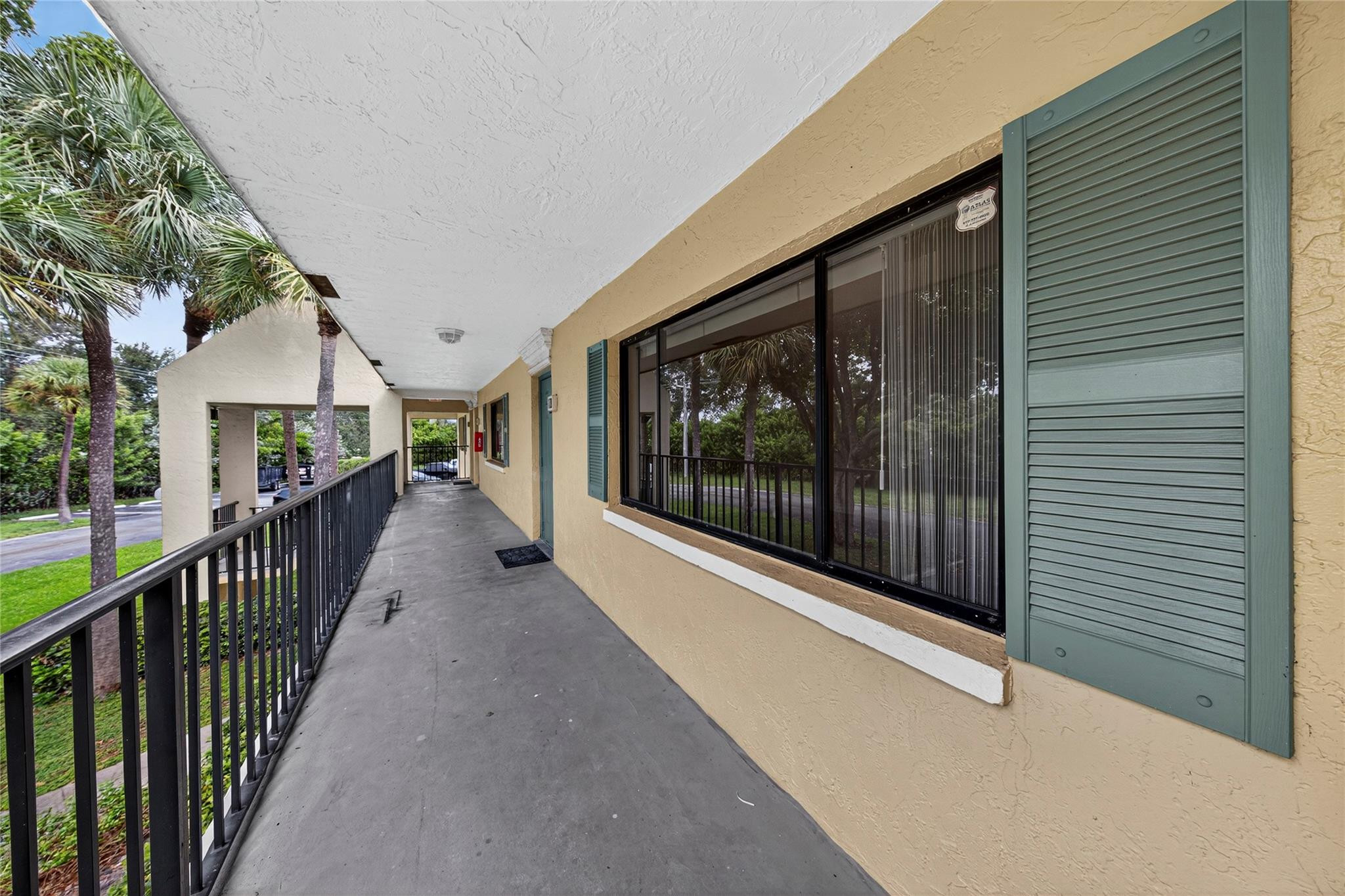 913 Meadows Circle 913