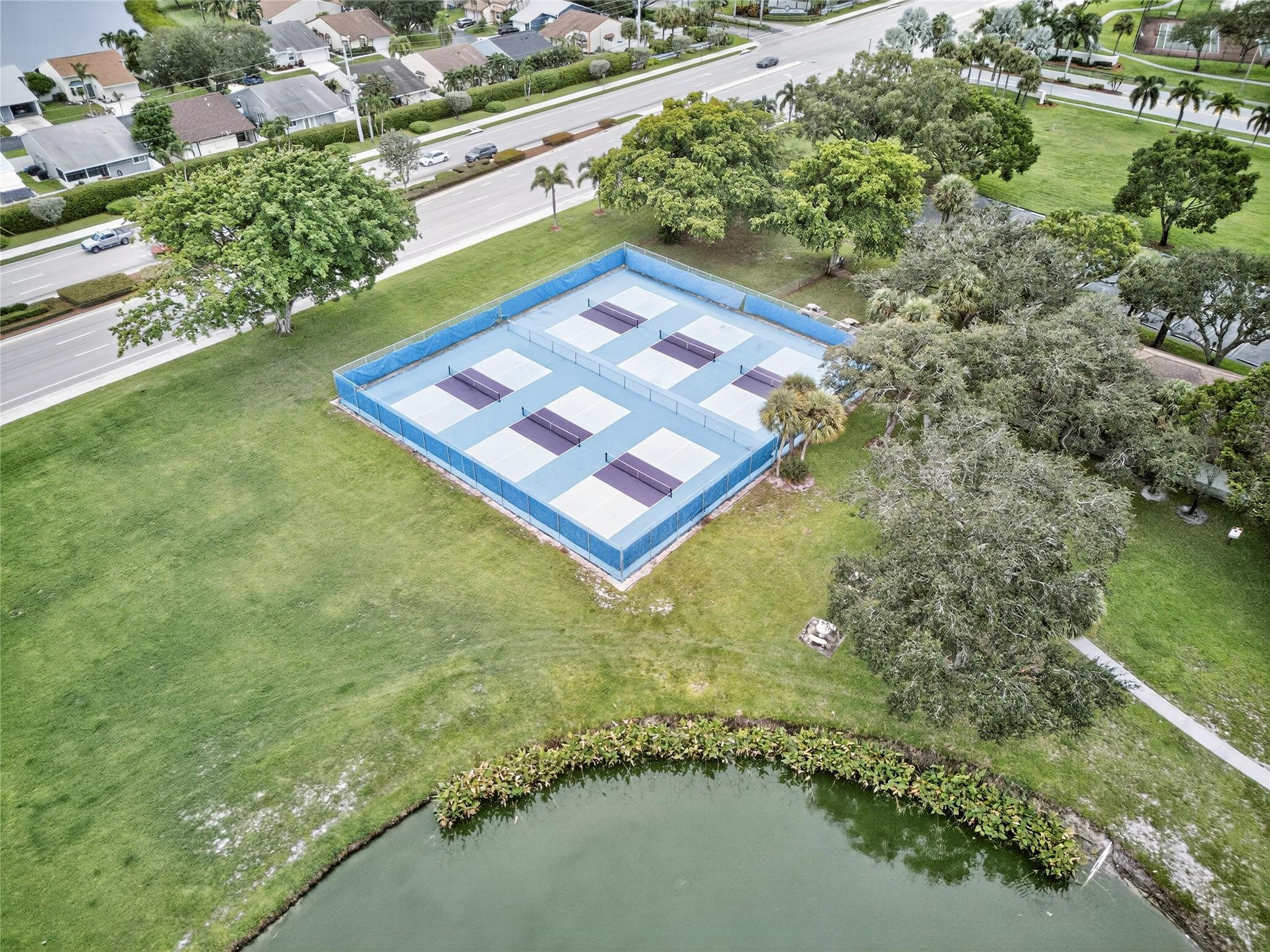 913 Meadows Circle 913