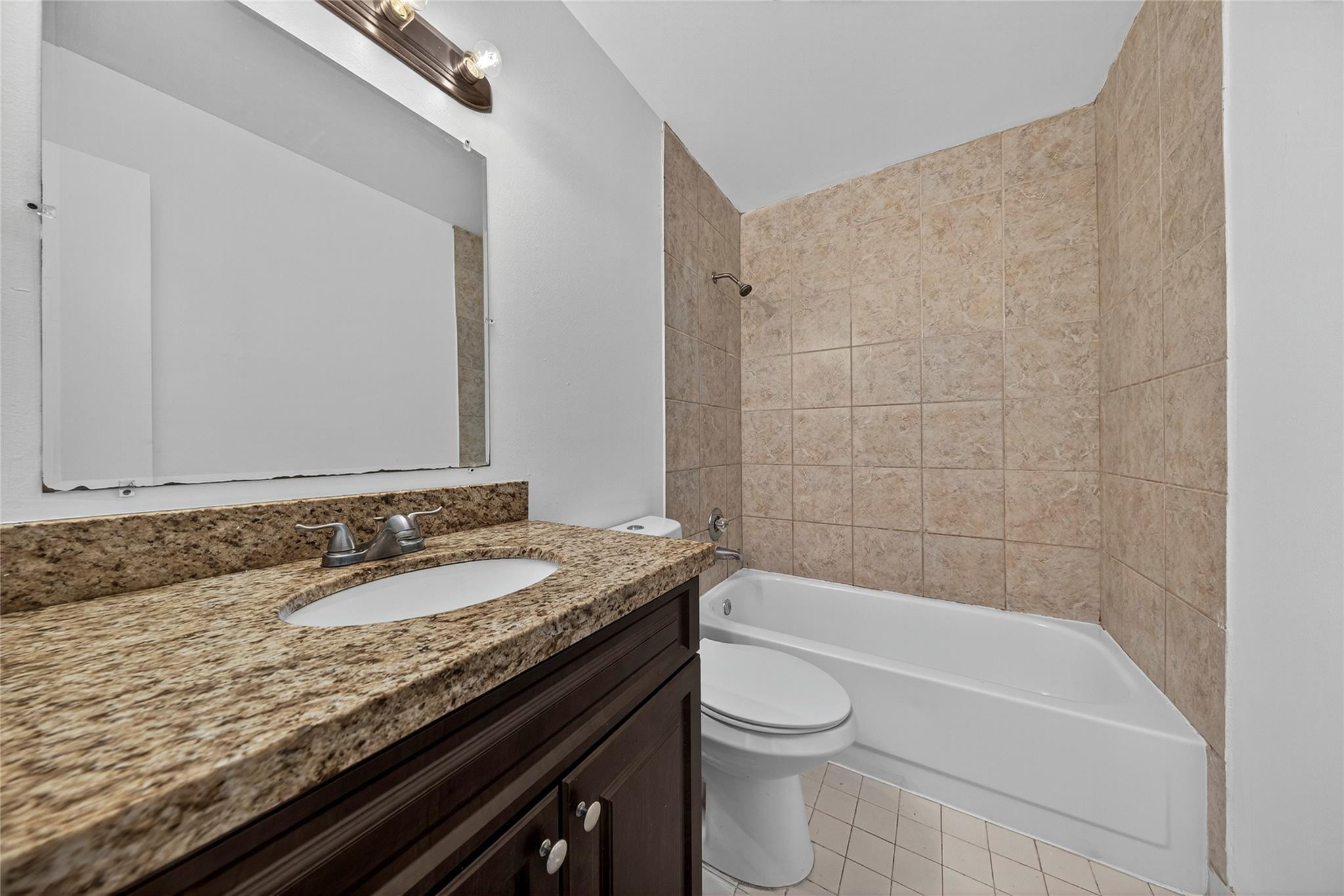 913 Meadows Circle 913