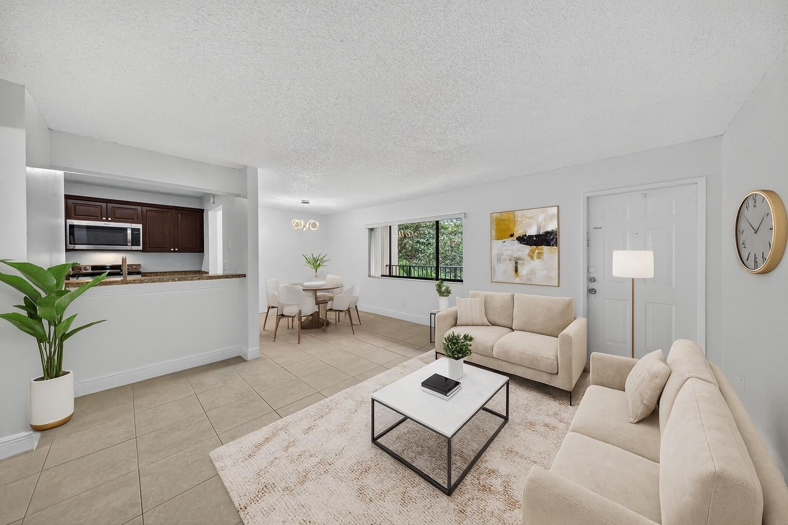 913 Meadows Circle 913