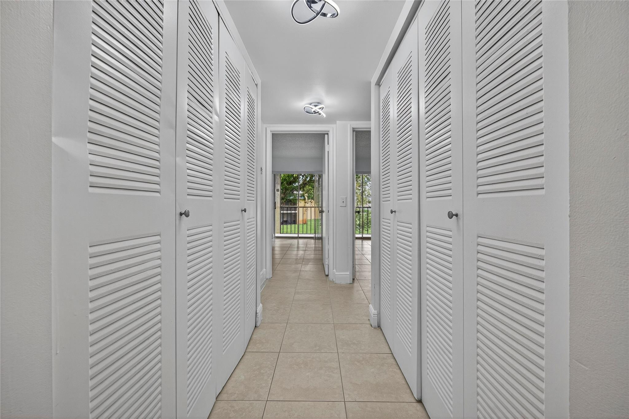 913 Meadows Circle 913
