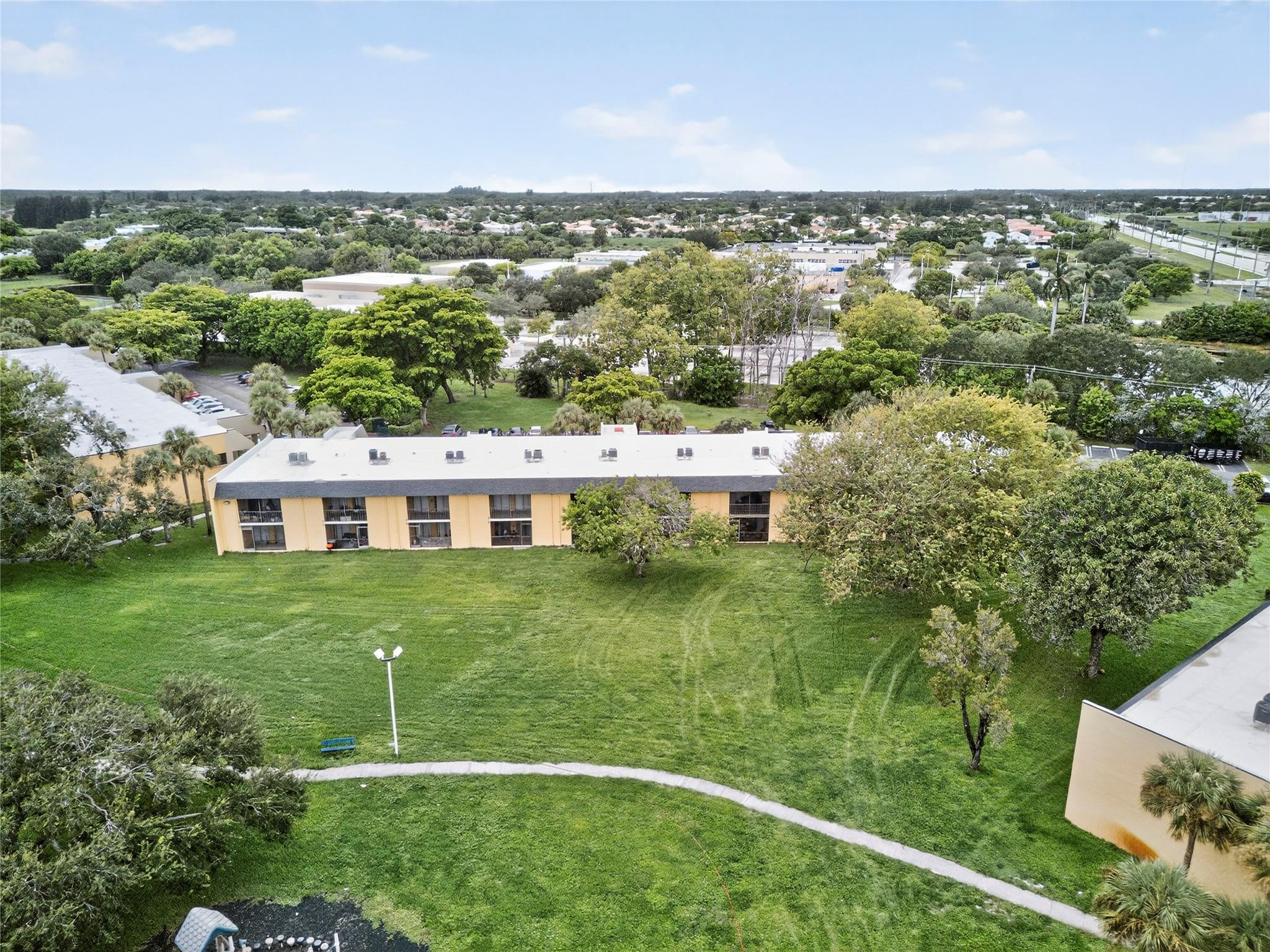 913 Meadows Circle 913