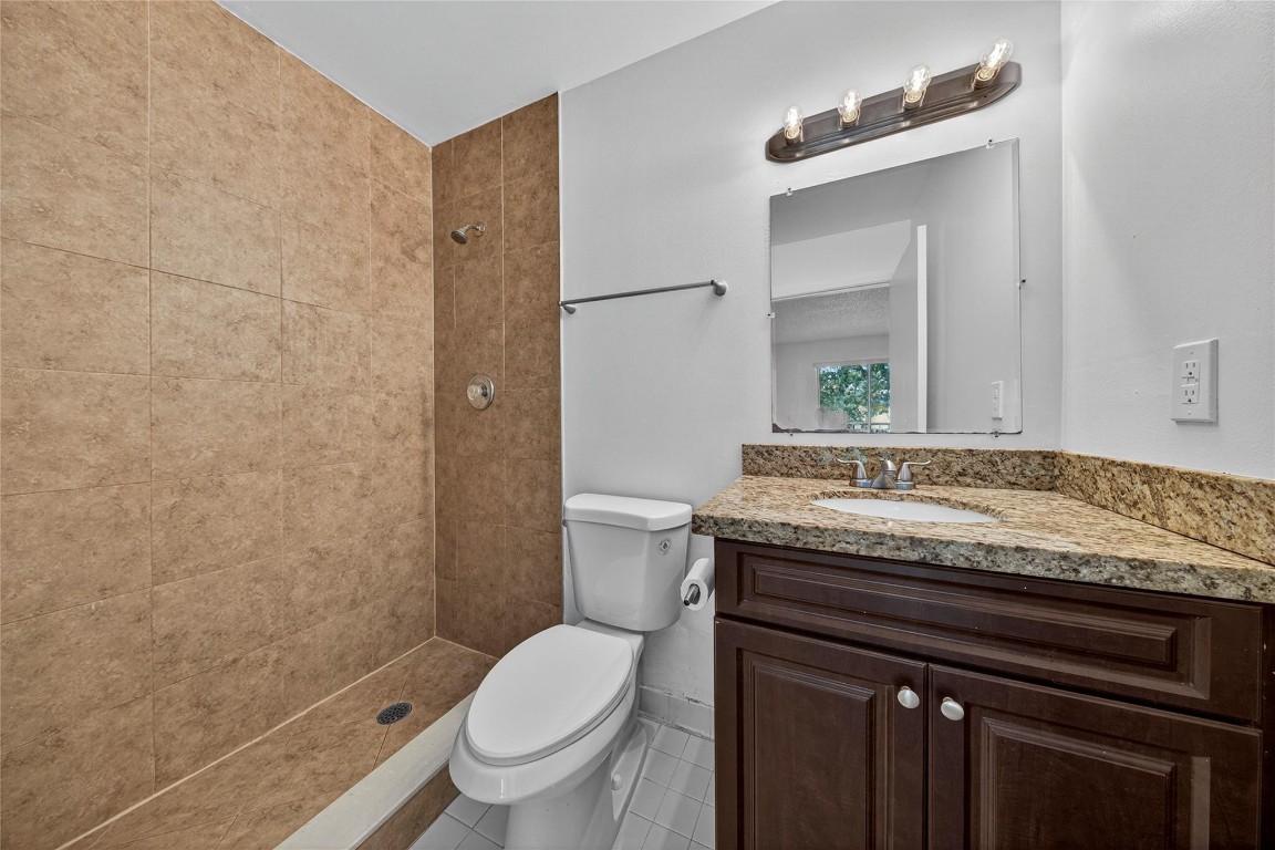 913 Meadows Circle 913