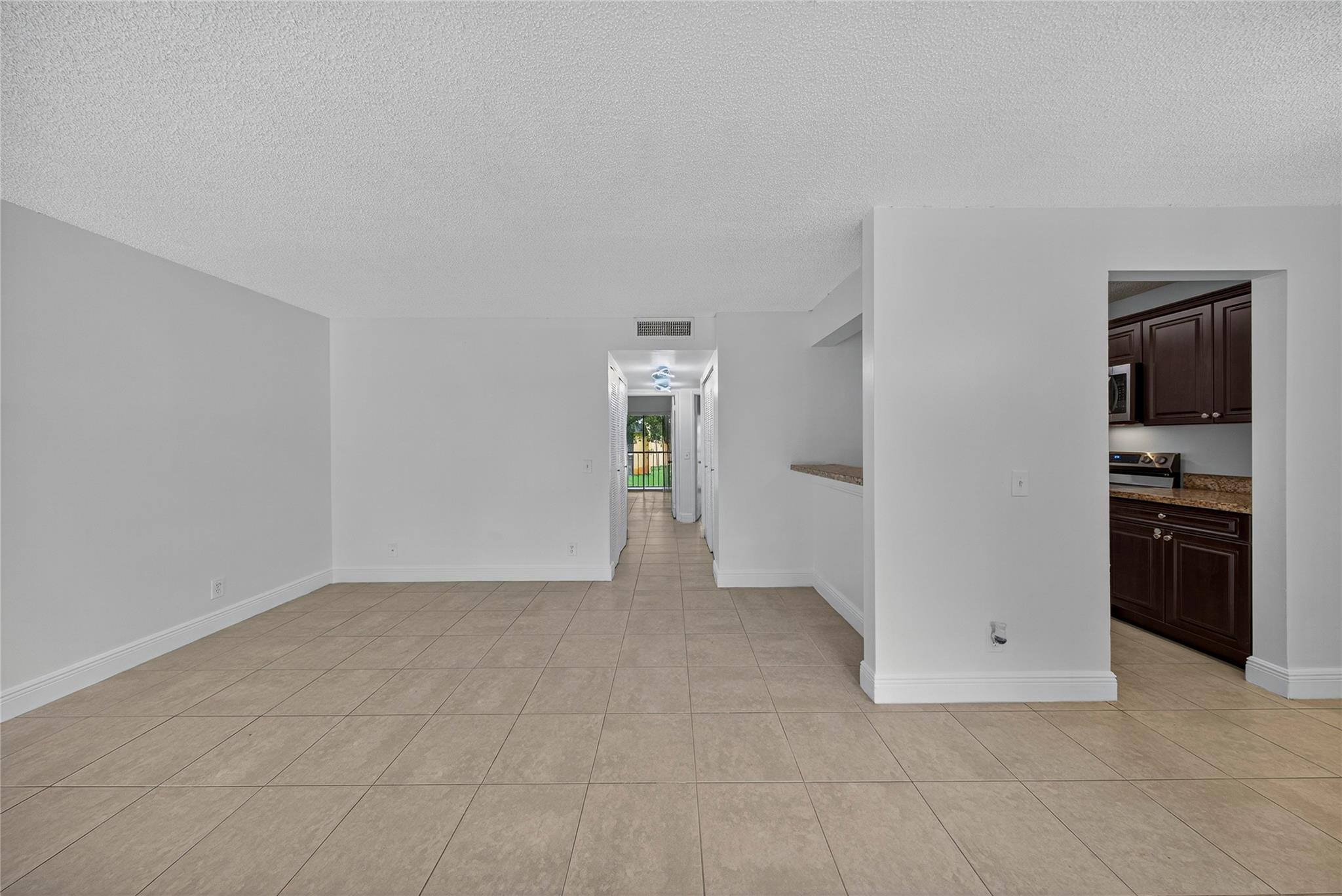 913 Meadows Circle 913