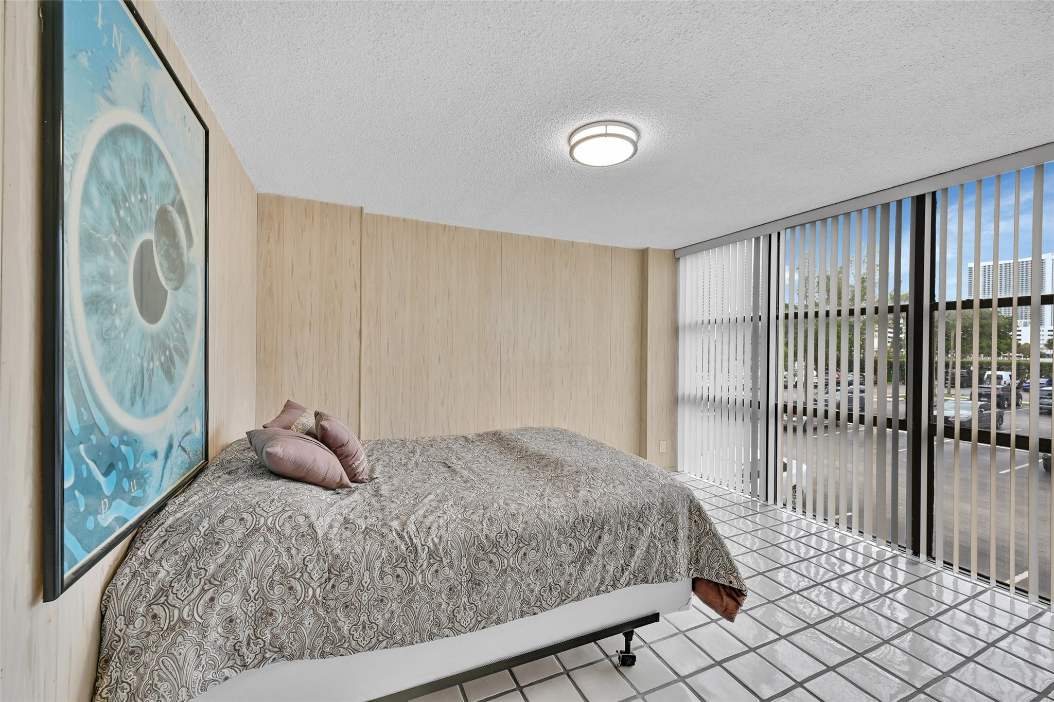 800 Parkview Drive 218