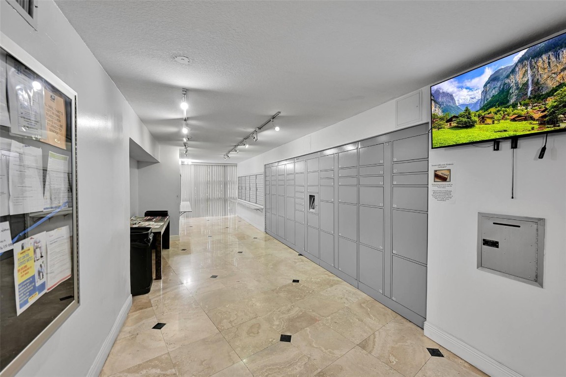 800 Parkview Drive 218