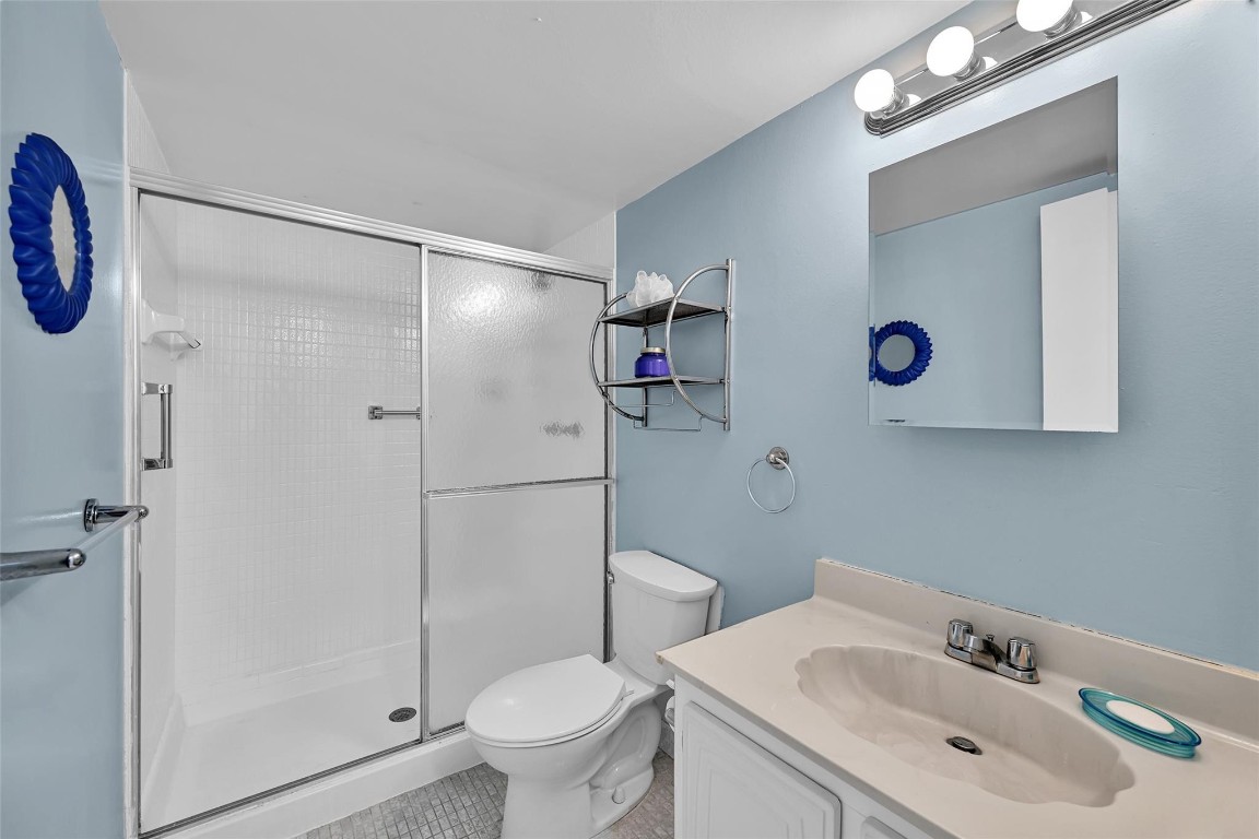 800 Parkview Drive 218