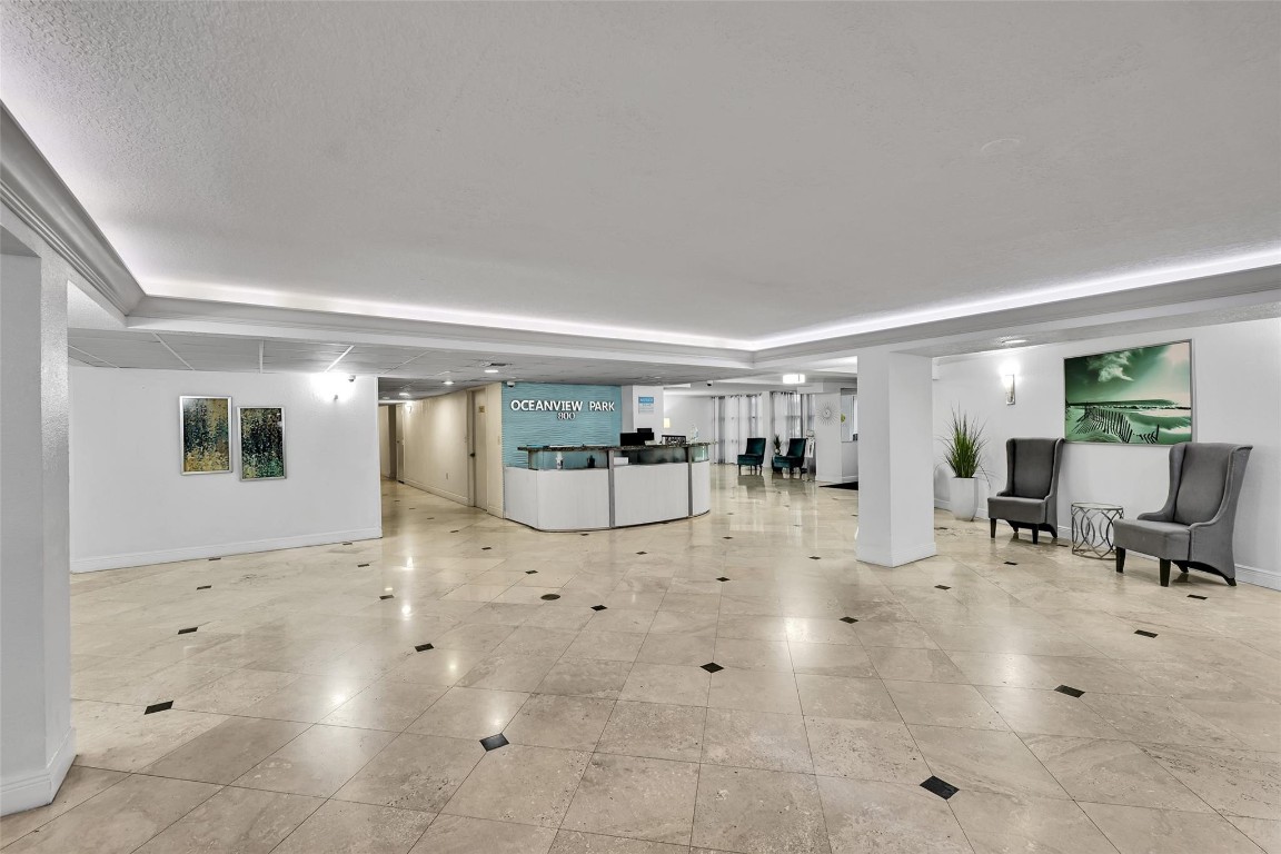 800 Parkview Drive 218