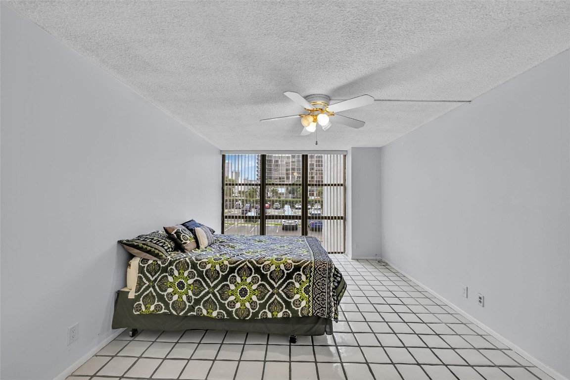 800 Parkview Drive 218