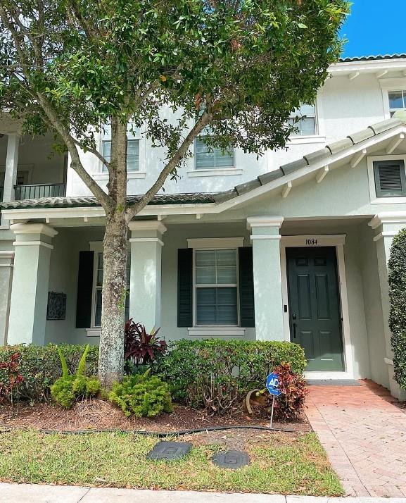 1084 NW 18th Avenue