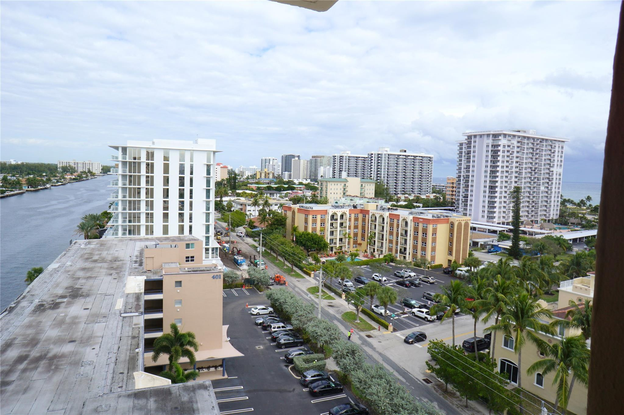 303 N Riverside Drive PH-4
