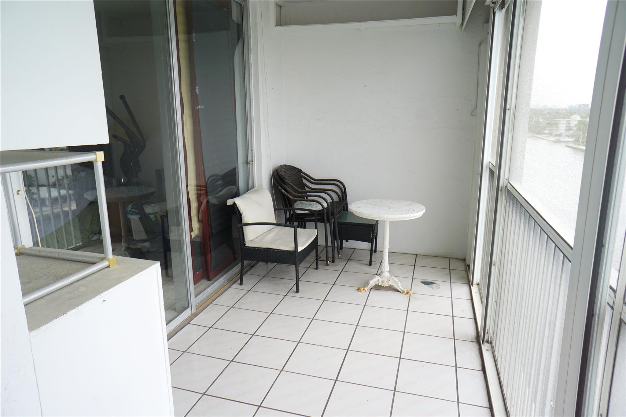 303 N Riverside Drive PH-4