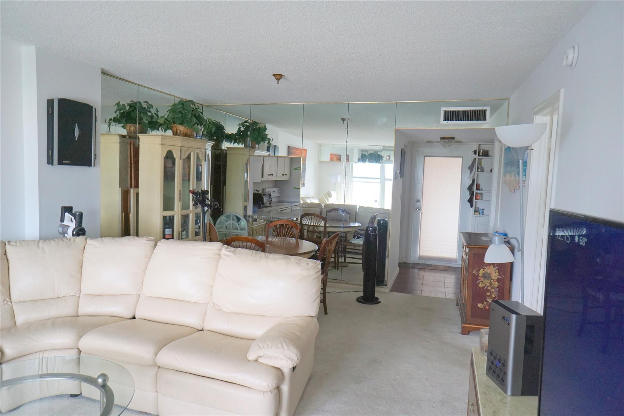 303 N Riverside Drive PH-4