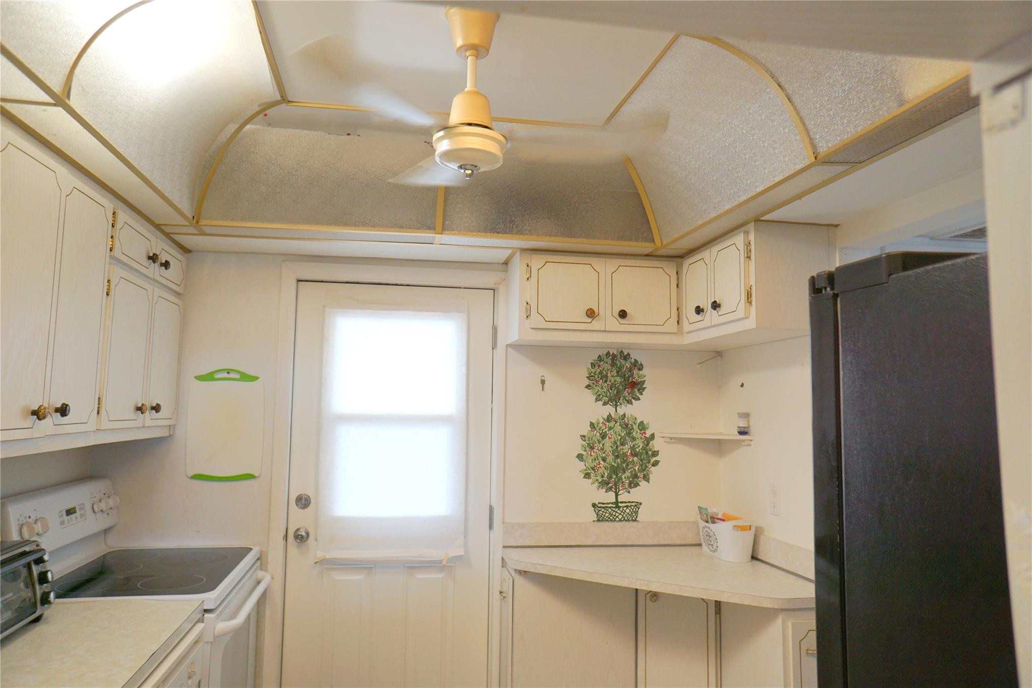 303 N Riverside Drive PH-4