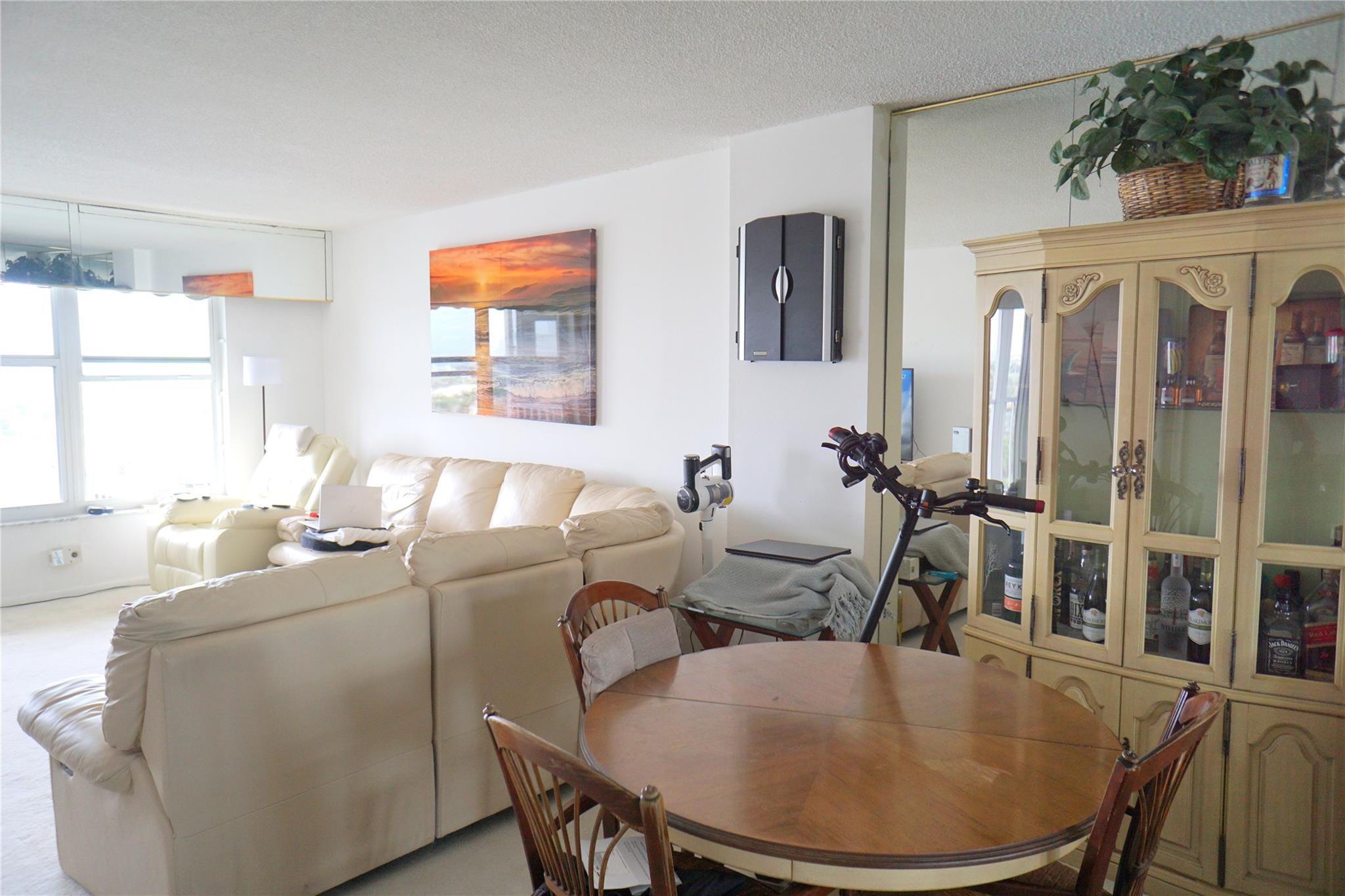 303 N Riverside Drive PH-4