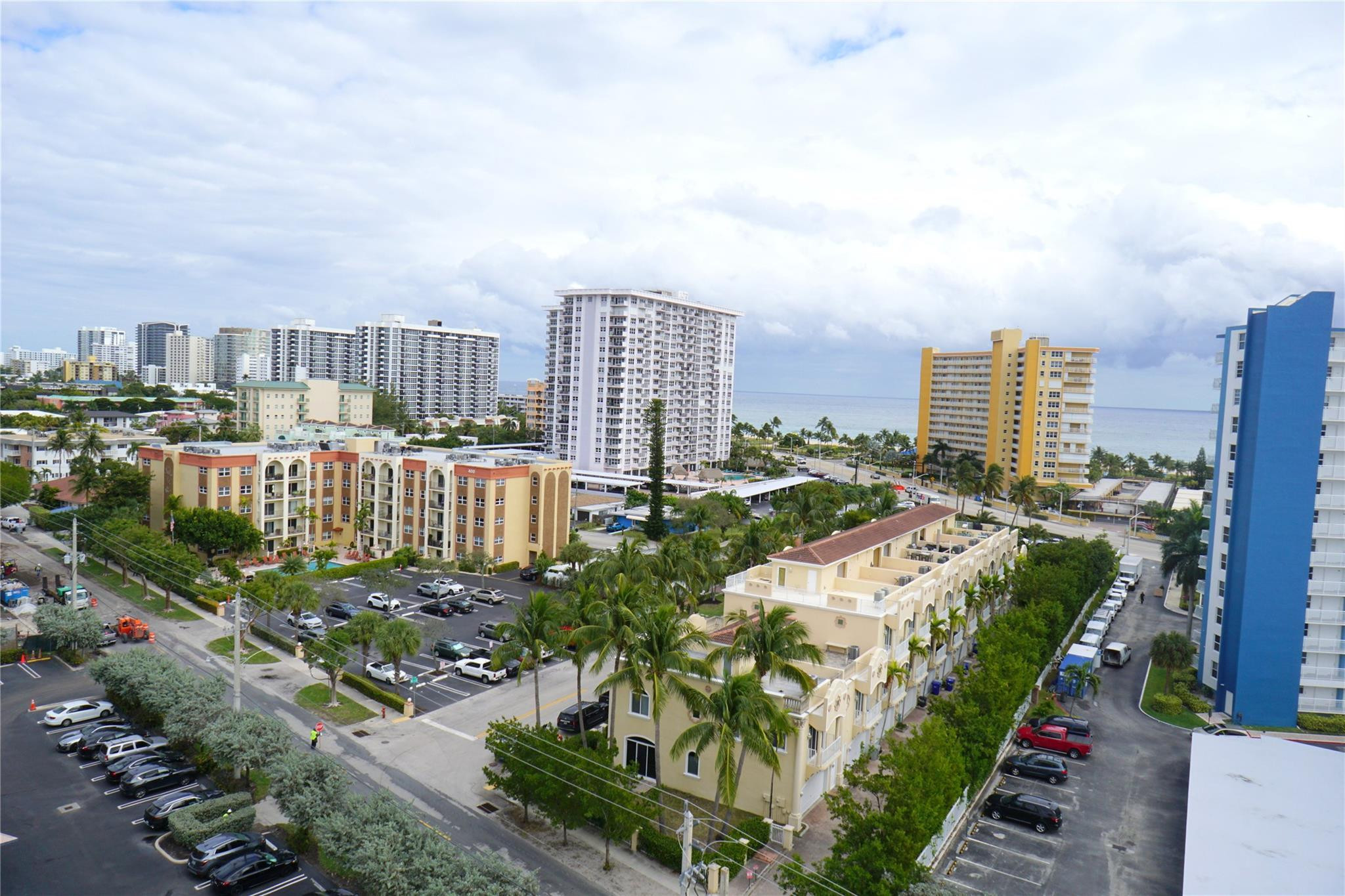 303 N Riverside Drive PH-4
