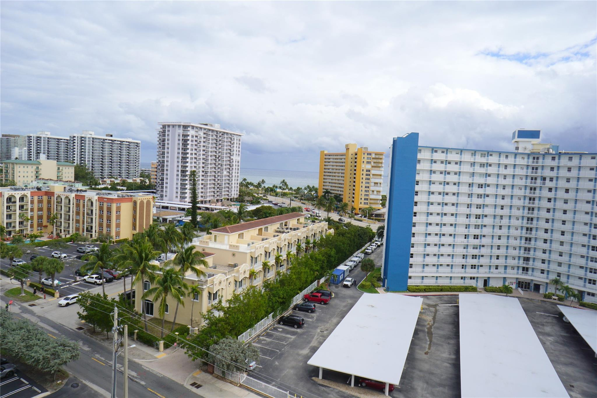 303 N Riverside Drive PH-4