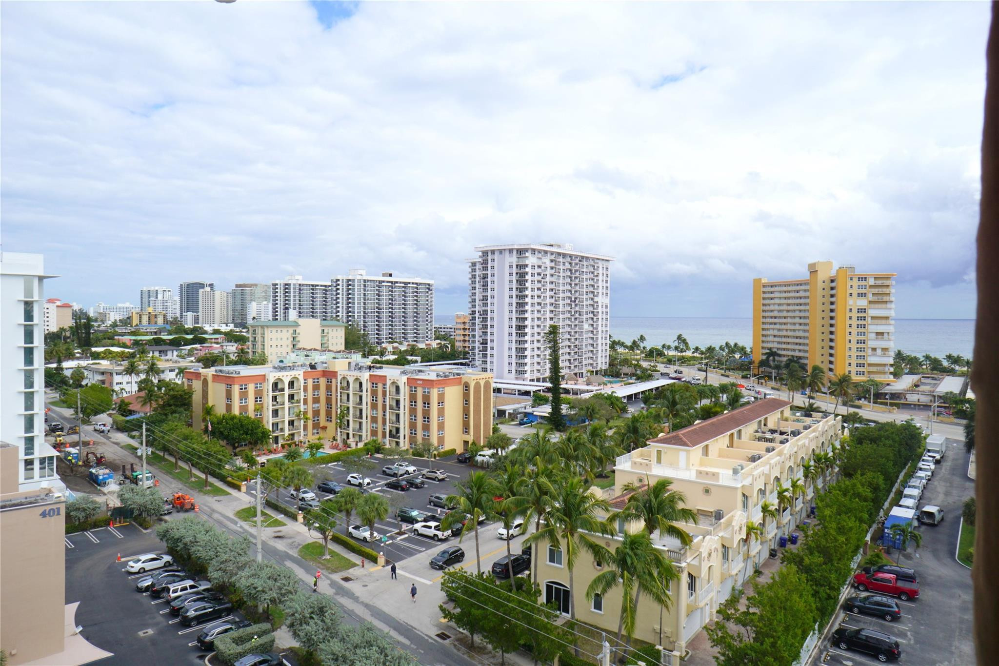 303 N Riverside Drive PH-4