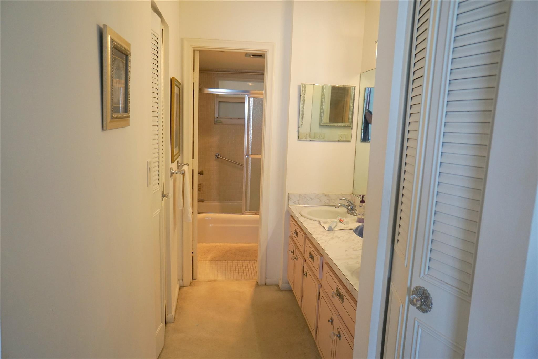 303 N Riverside Drive PH-4