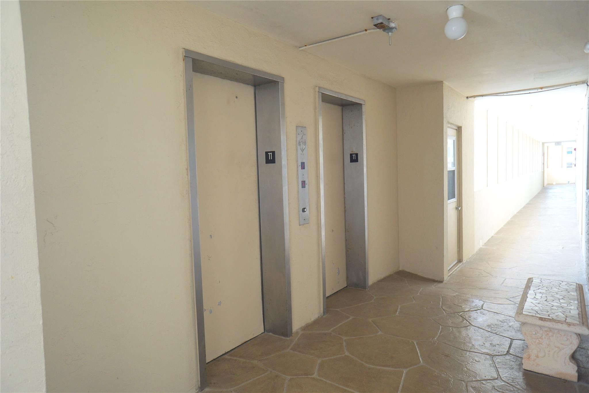 303 N Riverside Drive PH-4