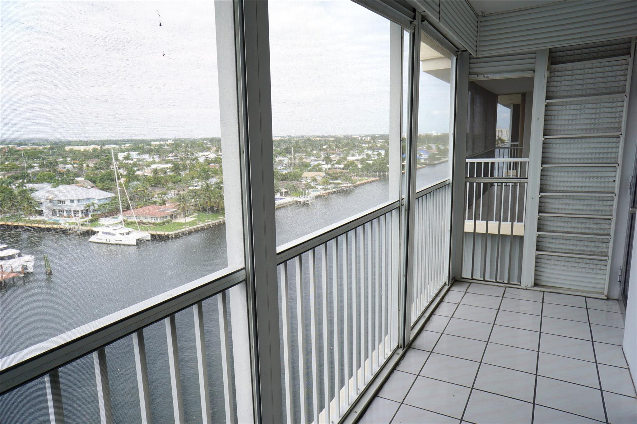 303 N Riverside Drive PH-4