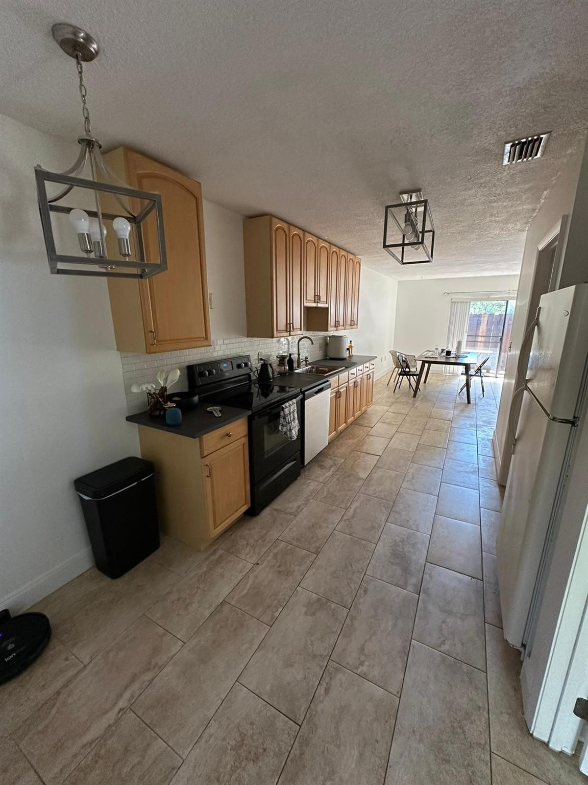 2050 Oleander Boulevard 10-105
