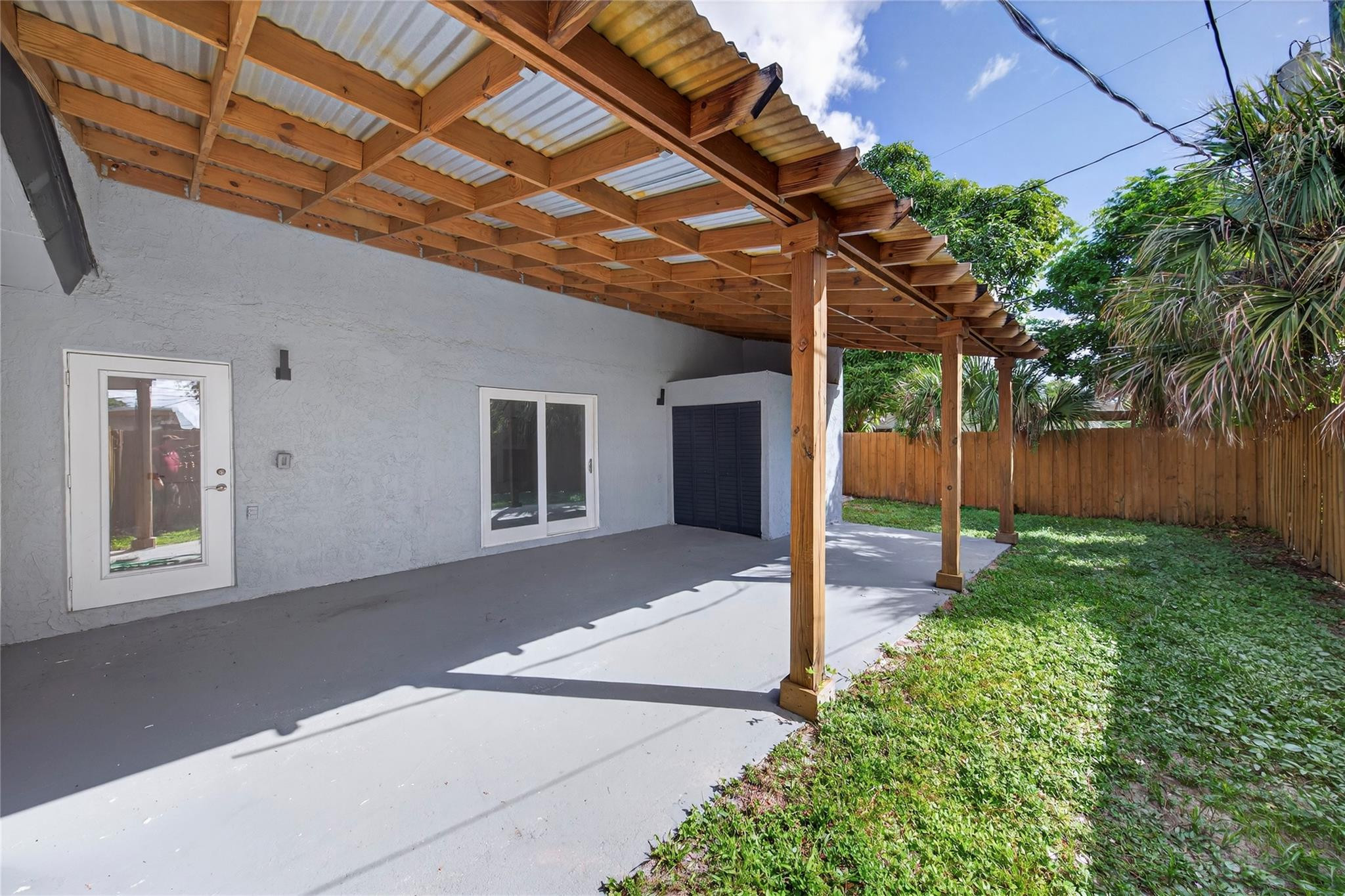 2012 NW 12th Avenue