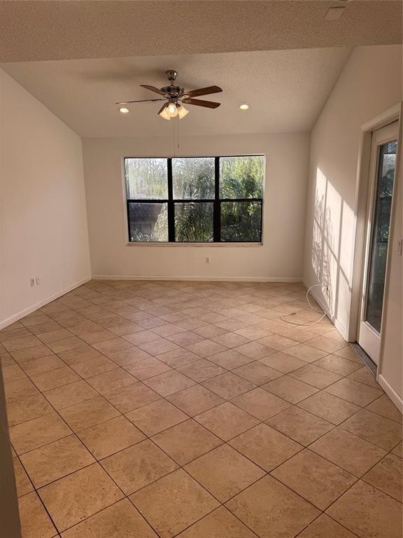 4521 W Mcnab Road 19