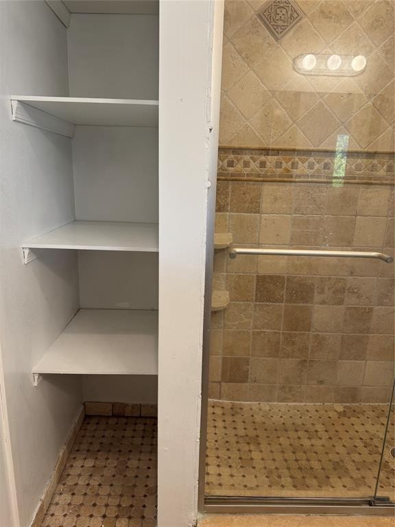 4521 W Mcnab Road 19