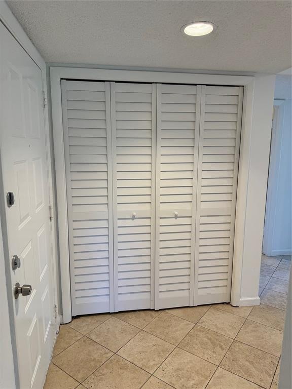 4521 W Mcnab Road 19