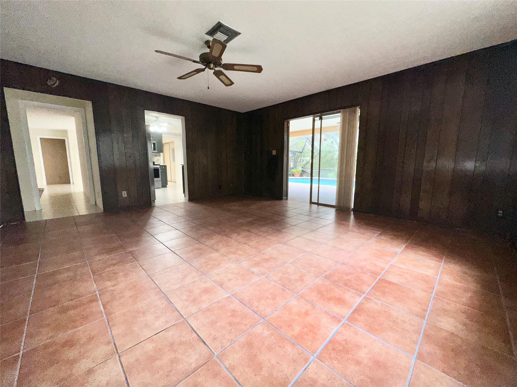10800 SW 40th Court