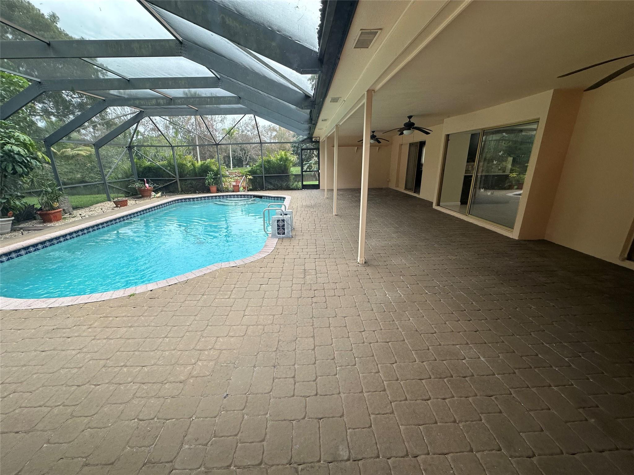 10800 SW 40th Court