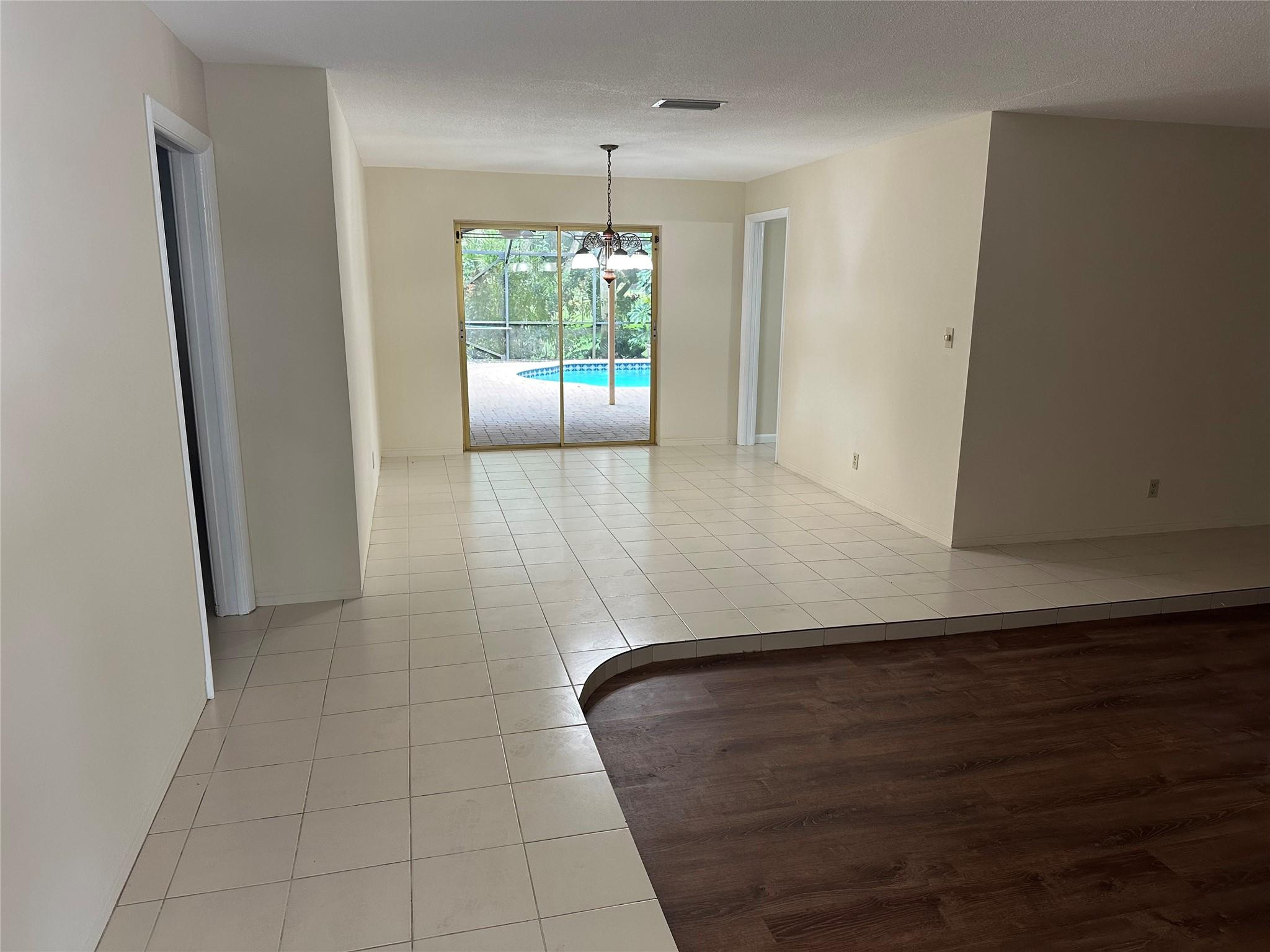 10800 SW 40th Court