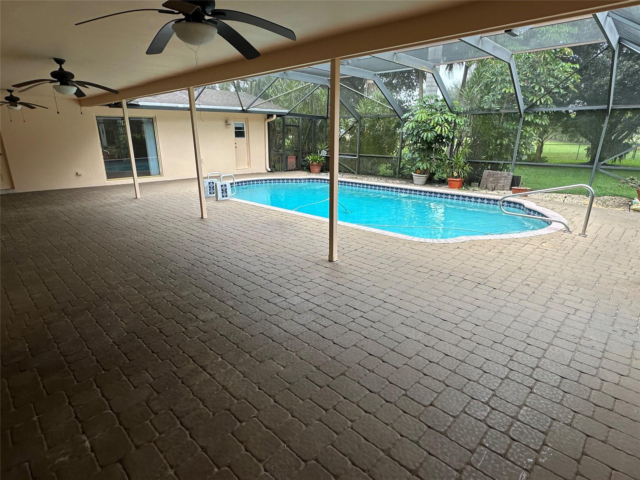 10800 SW 40th Court