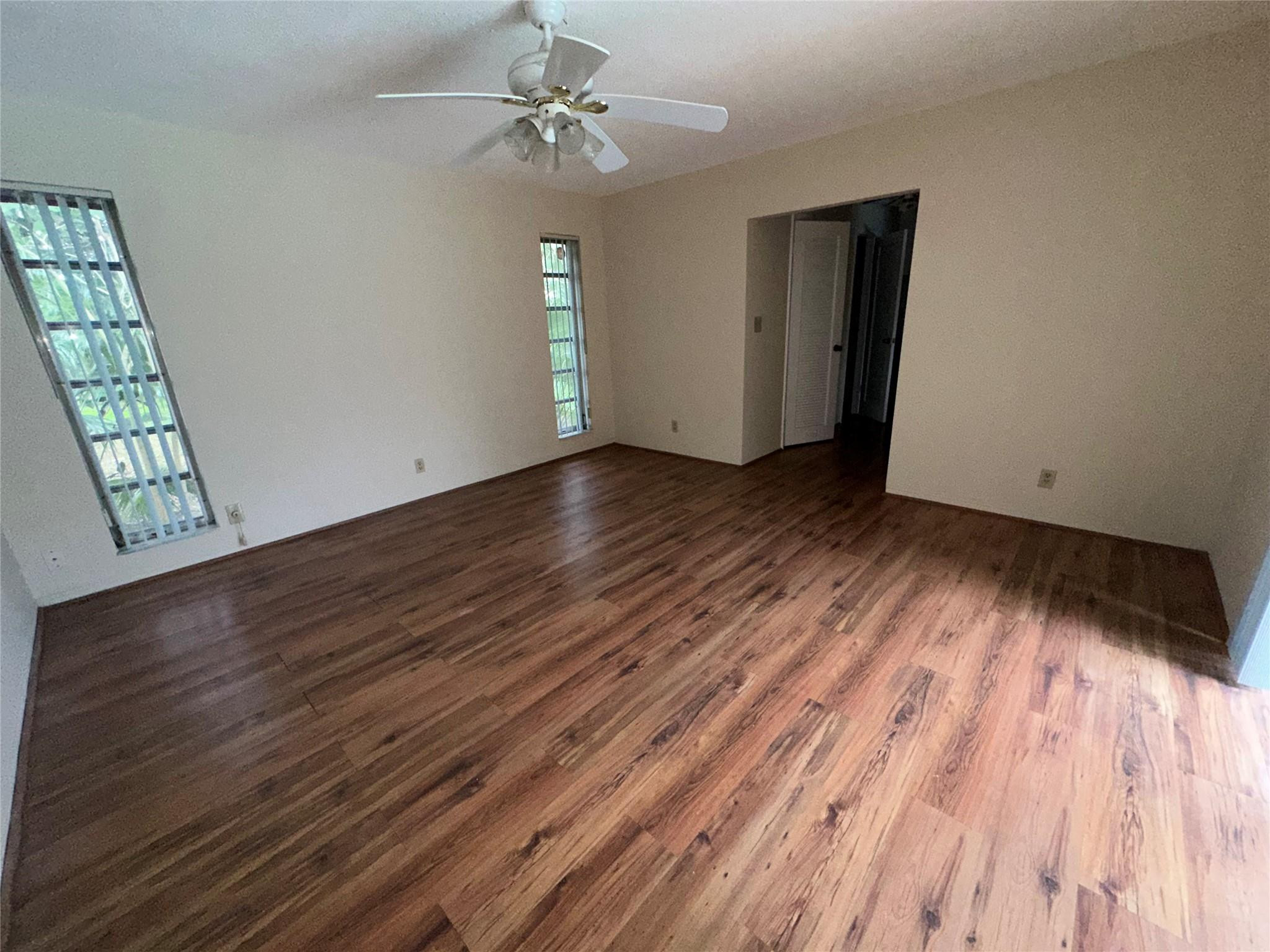 10800 SW 40th Court