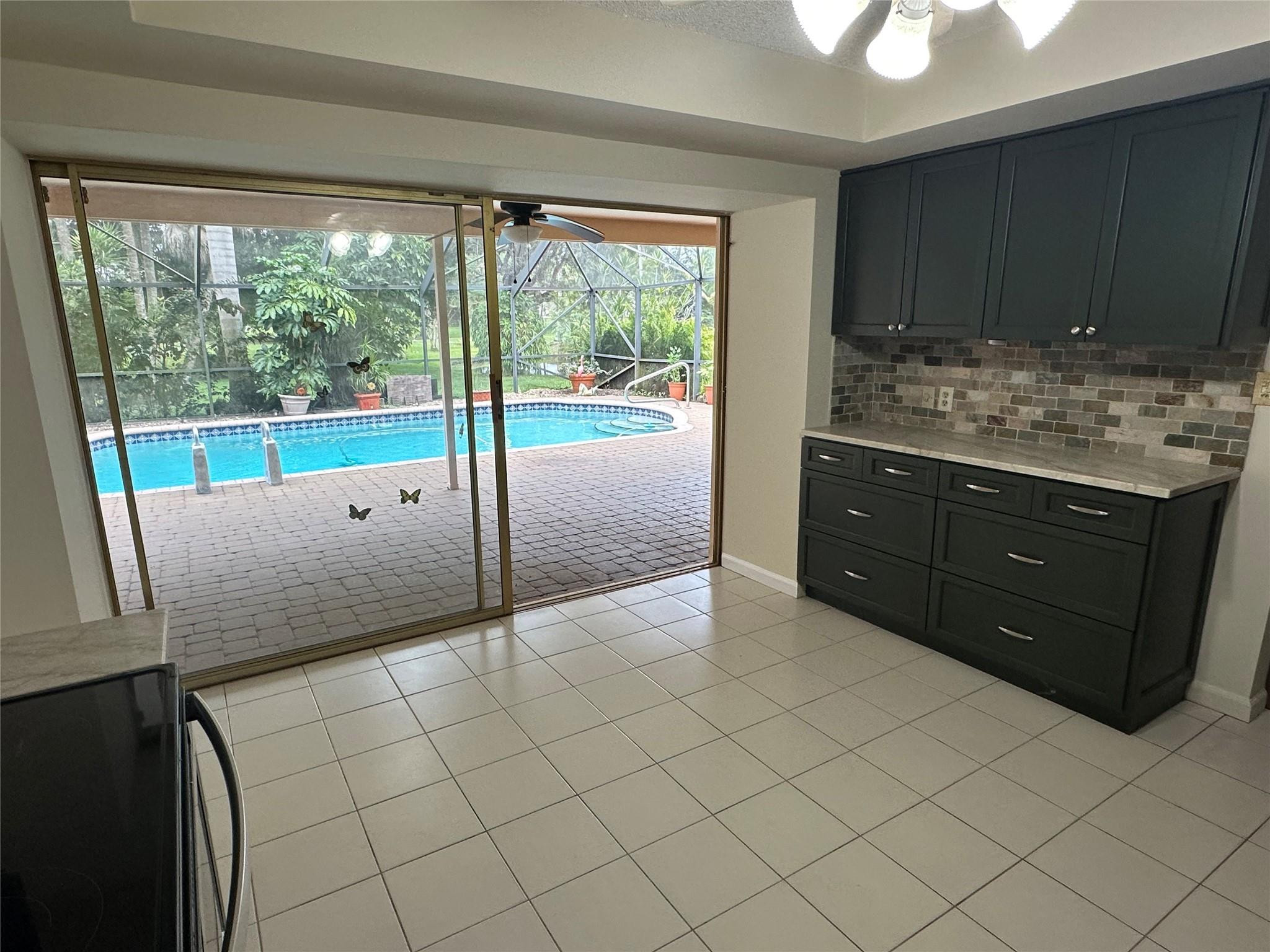10800 SW 40th Court