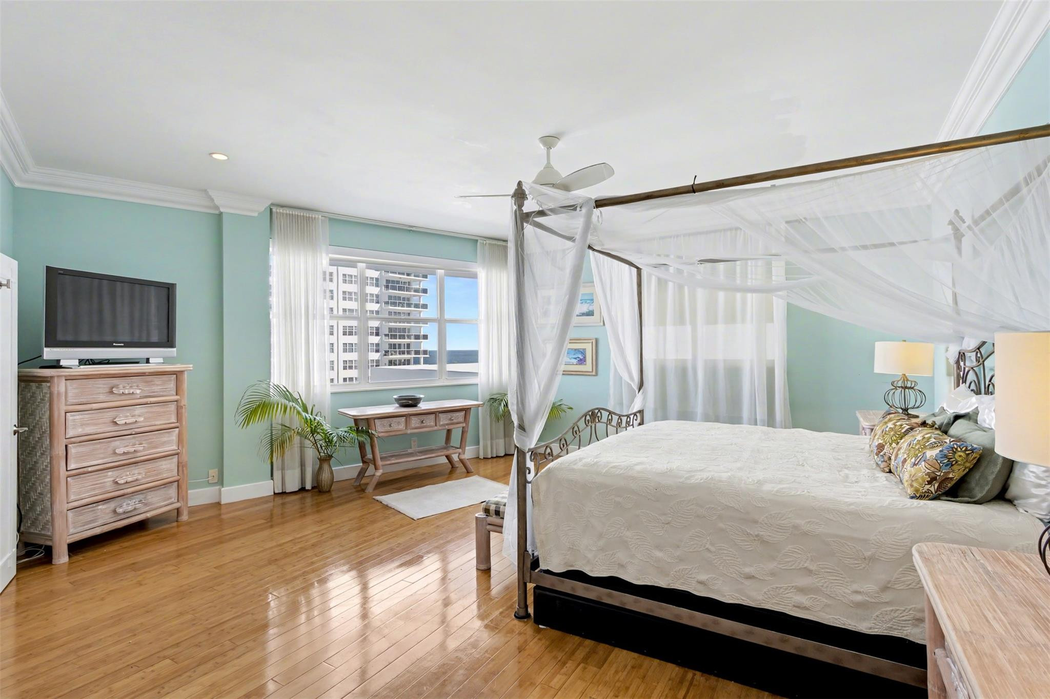 3430 Galt Ocean Drive PH1